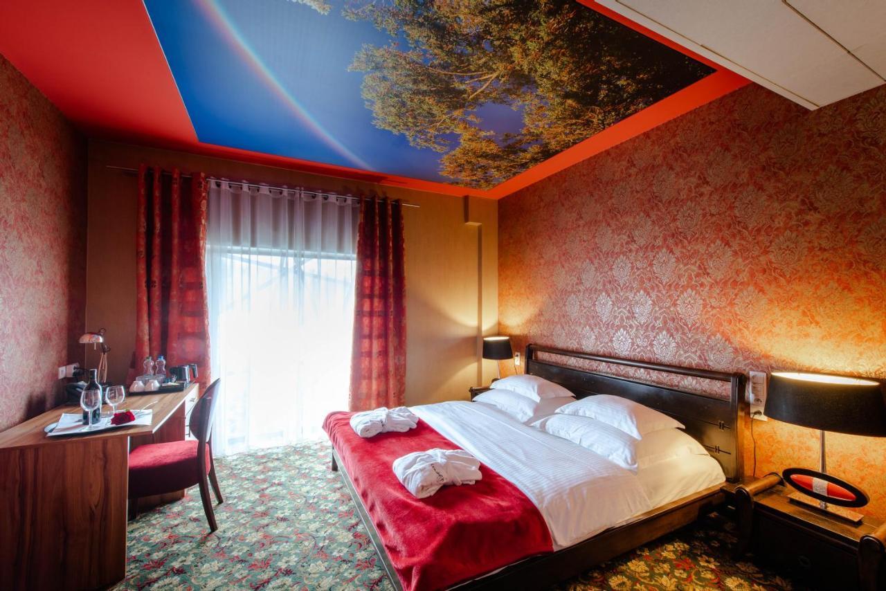 Hotel Lenart Wieliczka Exterior photo